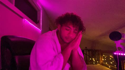 SLEEP STREAM :) DAY 43 .
